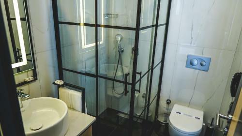 Albergue Ni Hotel Lara