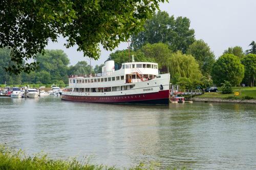 Bed & Breakfast de Logeerboot Dordrecht