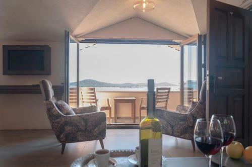 Hotel Cunda Tas Konak Otel