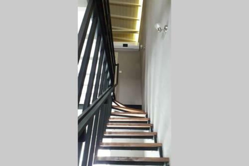 Ayvalik Merkezde Bah�eli M�stakil Ev