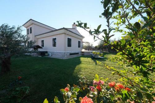 Bed & Breakfast 3 Oda Cunda Butik Otel