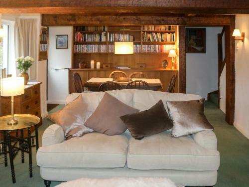 Heads Cottage