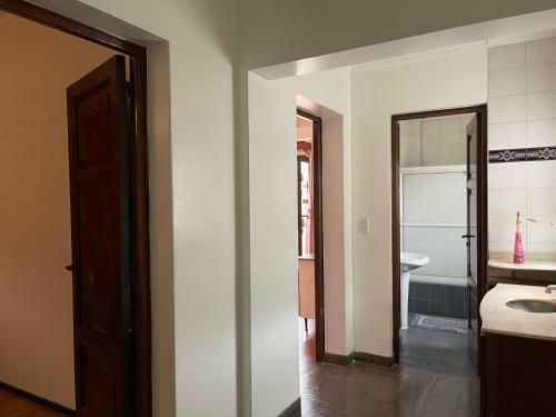 Hostal Plan Rokama House