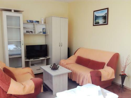 Dora Apartment