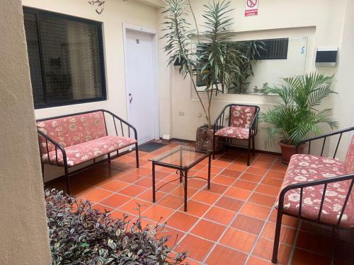 Hostal Mariscal Inn & Suite