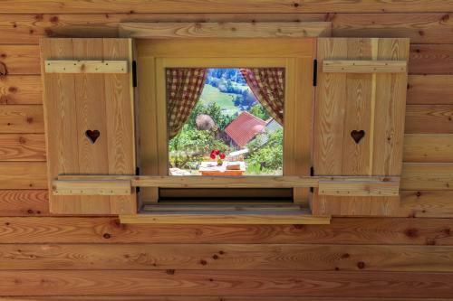 Mountain View Glamping