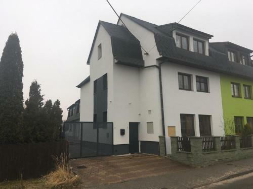 Apartment Dubnica Prejta 3