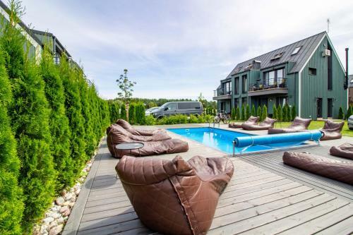 Green Shine Apartment, By Cohost