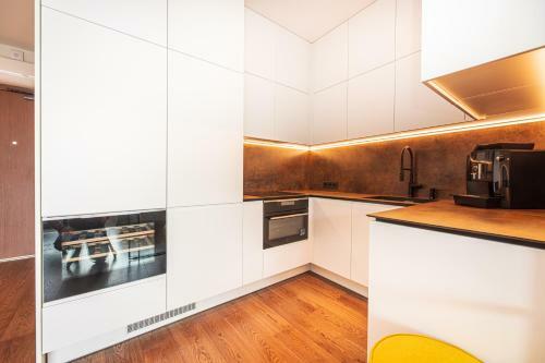 Elite Egle Stay Apartment, By Cohost