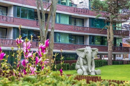 Elite Egle Stay Apartment, By Cohost