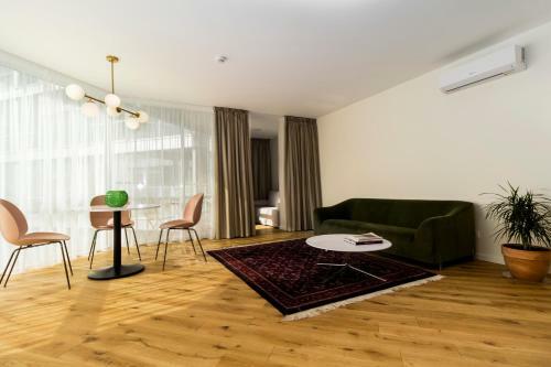 Sirena Sea View Apartments