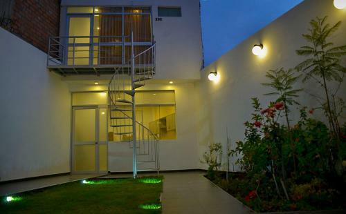 Hostal El Embajador