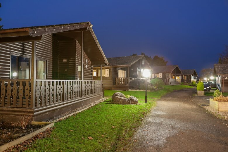 Hotel Pine Lake