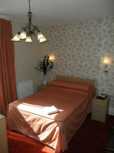 Queens Hotel