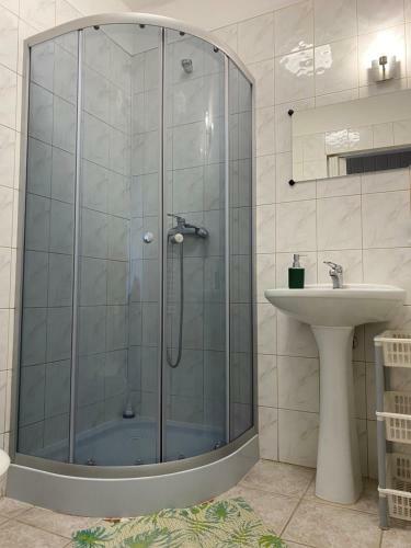 Bed & Breakfast O?rodek Je?dziecki Bronk�w