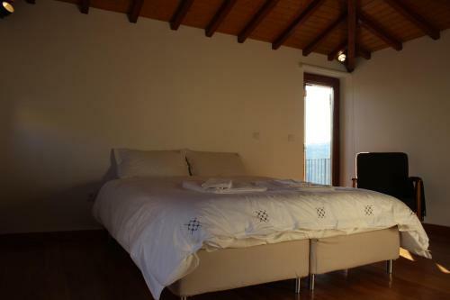Casa De Joia Birdhouse