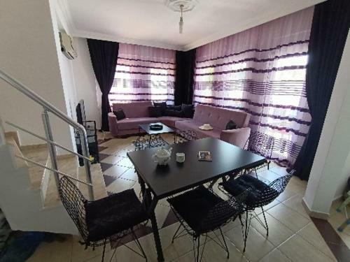 Villa �z�a?kan V?lla