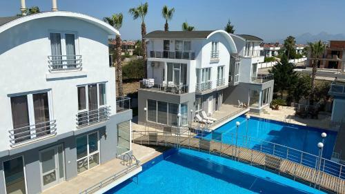 Y?ll?k Luxury Villa