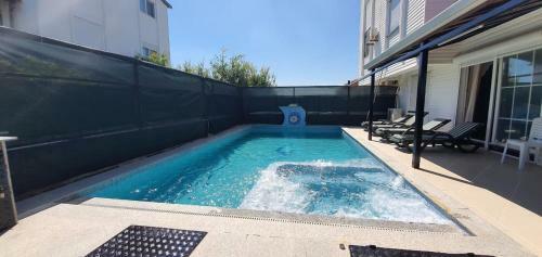 Capacious Villa With Private Pool In Antalya