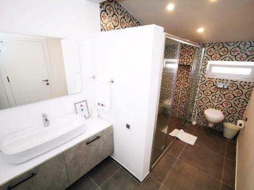 Stunning Villa With Private Pool In Antalya