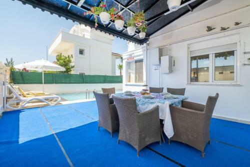 Wonderful Villa With Private Pool In Antalya