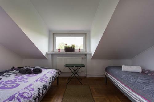 Rent0nline Brwinow Rooms