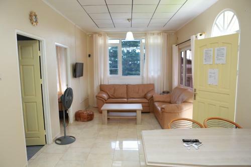Donfarsha Apartments