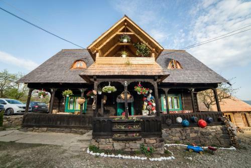 Conplex Traditional Casuta Bunicilor-breb
