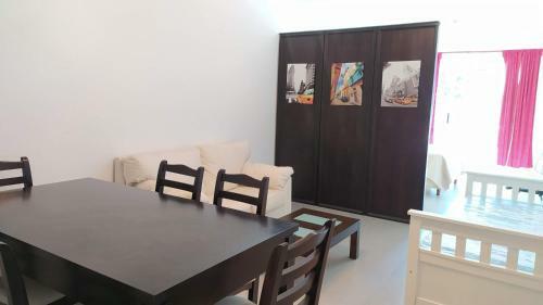 Apartamento Amplio C�modo, C�ntrico, Cochera Piscina Y Quincho