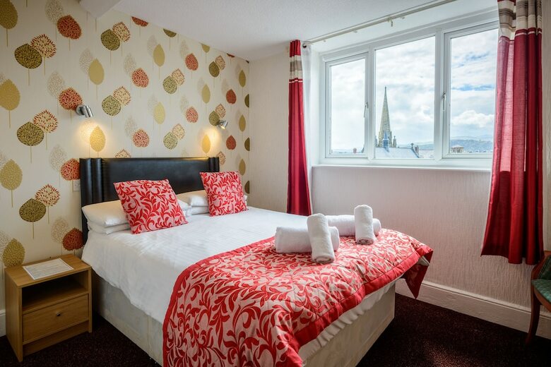Somerset Hotel
