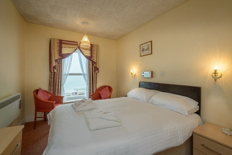 Somerset Hotel