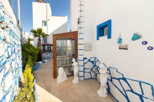 Stylish Villa With Mesmerizing View And Central Location In Bodrum