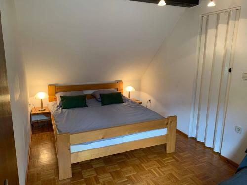 Allegra Holiday House