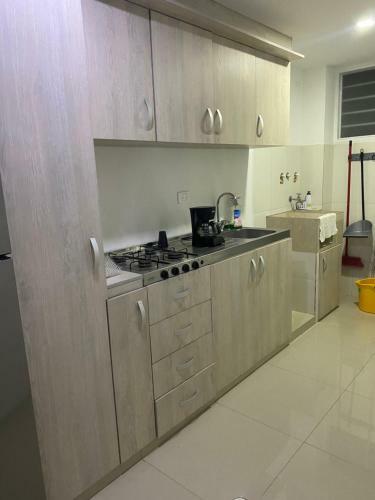 Apartamento Hermoso Apto Con Balcon Con Vista A La Basilica.