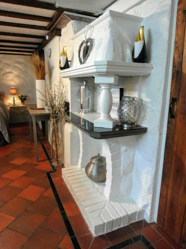 Charming 2-bed Apartment In Faervik South Norway