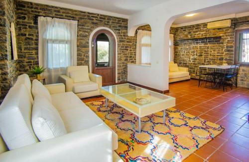 Marvelous Triplex Villa With Private Pool And Impressive View In Bodrum
