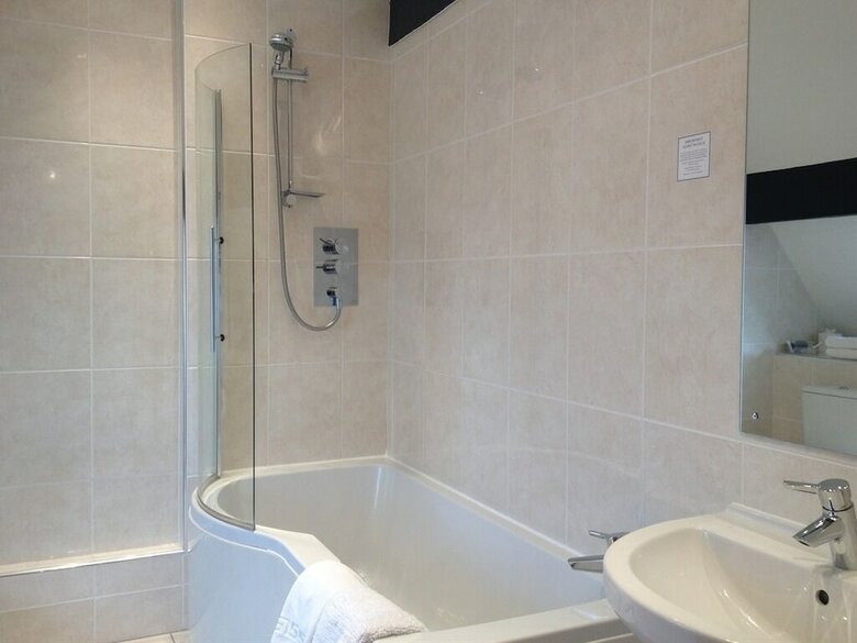 Hostal Ascot House