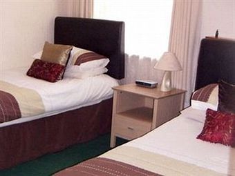 Hostal Crossways Guest House