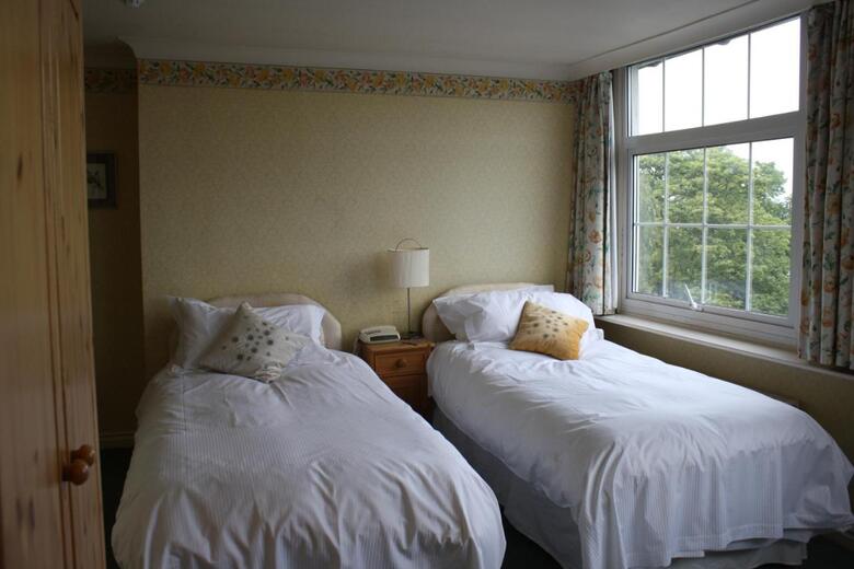 Hostal Holmwood House Guest Accommodation
