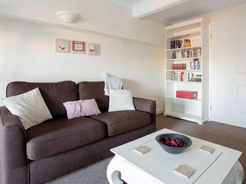 County House Apartment