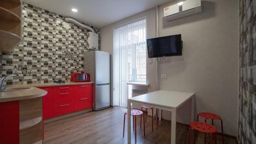 Apartment On Pobedy Ave (City Center)