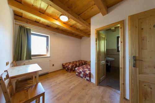 Hostal Farma Javor