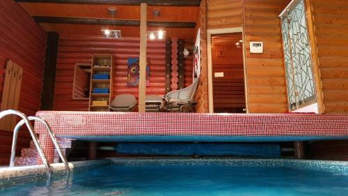 Luxury Villa With Pool And Sauna