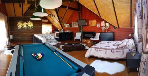 Luxury Villa With Pool And Sauna
