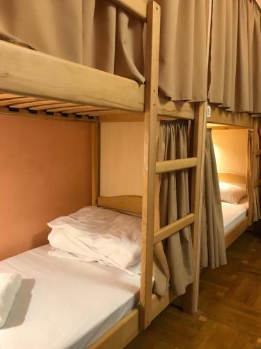 Pelican Guest House & Hostel