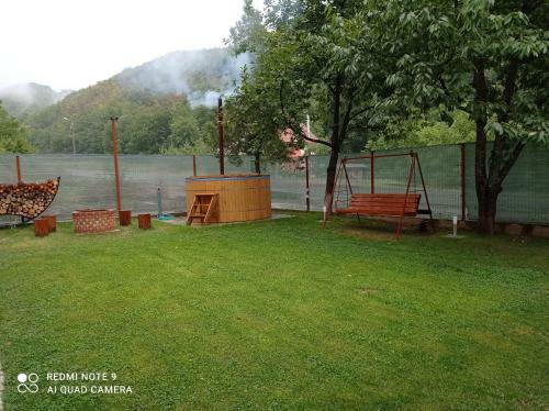 Cabana Piatra Plaiului
