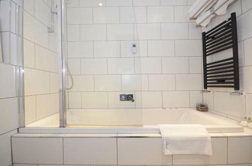 Hostal Airden House