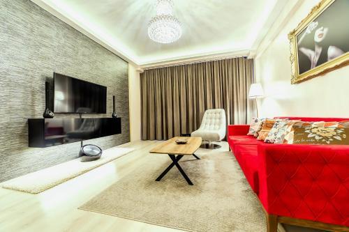 Apartment Chic By Landev