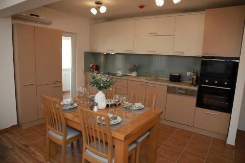 Cozy Apartment In Brasov