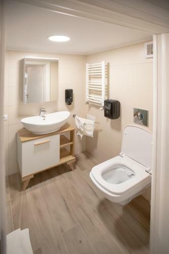 Hostal Brasha Residence